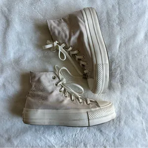 Converse Desert Sand Festival Platform Sneakers Women’s Size 6.5 thumbnail 2