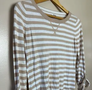 CLEAROUT! Tan Old Navy Basic Striped Sweater Size S EUC thumbnail 3