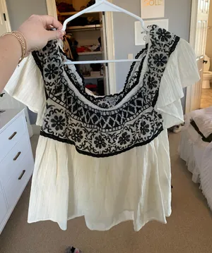 Off The Shoulder Top American Eagle thumbnail 1