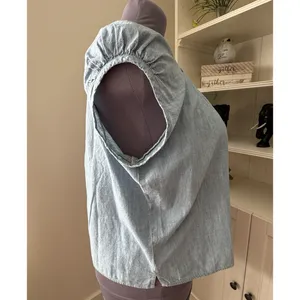 NWT Levi’s Top Women's XL Blue Chambray Button Front Balloon Sleeve thumbnail 4