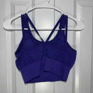 Gymshark Energy Seamless Crop Top Sports Bra Womens‎ M Purple Strappy Workout thumbnail 3