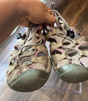 KEEN Whisper women's water sandals thumbnail 1