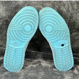 Nike Air Jordan 1 Retro High OG UNC Patent Blue Chill CD0461-401 Youth 6.5Y (Women 8) thumbnail 7