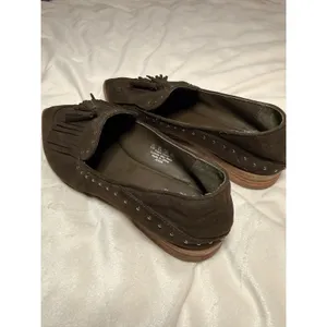 Carlos Brown Suede Jessa Loafers Tassel Stud Design Size 8.5 thumbnail 5
