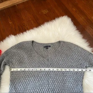 American Eagle Grey Sweater V-neck thumbnail 3