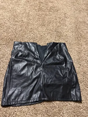 SHEIN Leather Skirt  thumbnail 2