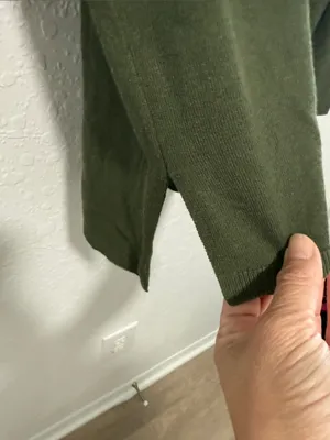 NWT INC Olive Green Women’s Sweater - Small thumbnail 4