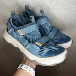 Teva Outflow Universal water shoes in Citadel blue WOMENS 9 thumbnail 1