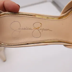 Jessica Simpson Wedge Sandals Womens 8 Leehi Nude Patent Ankle Strap Fair thumbnail 6