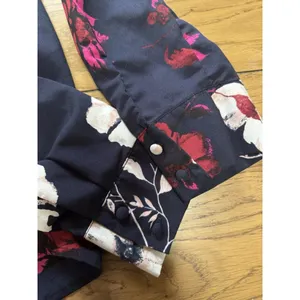A New Day Women's Long Sleeve V-Neck Blouse Size Medium Polyester Floral‎ Office thumbnail 13