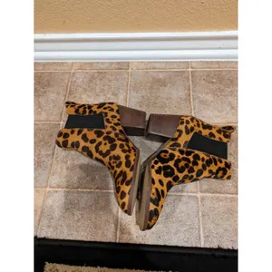 Madewell The Regan Boot in Leopard Calf Hair Booties Shoes Women’s Size 5 thumbnail 7