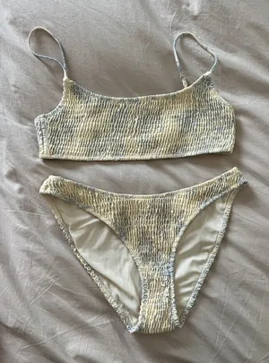 Triangl Bikini Set thumbnail 1