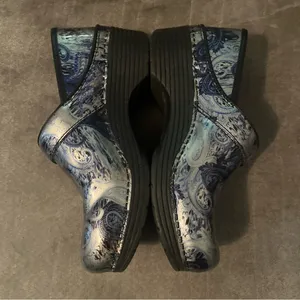 Dansko Metallic Silver and Blue Paisley LT Clogs eu37 us 7 thumbnail 2