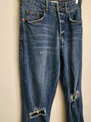 H&M Womens Button-Fly Distressed Straight Leg Jeans Size 6 thumbnail 4