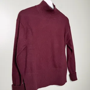 NWT Banana Republic Factory Wool Mock Neck Pullover Sweater Red Burgundy Size XS thumbnail 3
