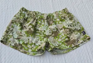 Patagonia Women's Green Floral Athletic Shorts thumbnail 1