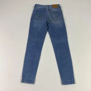 Levi's Mile High Super Skinny Jeans Womens 26 Blue‎ Medium Wash High Rise Denim thumbnail 2