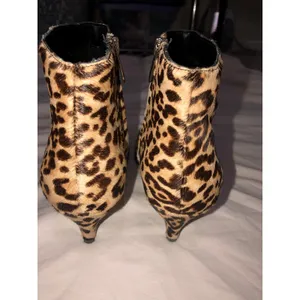 Sam Edelman Booties Size 8 Kinzey Leopard Calf Hair Kitten Heel Ankle Boots Fall thumbnail 11