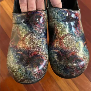 DANSKO Professional Clogs Metallic Patent Leather Abstract Colorful Artsy 41 thumbnail 2
