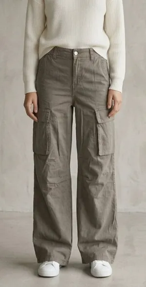 H&M Woman's Cargo Wide Leg Pants in Olive Size 0 thumbnail 1