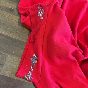 Vintage USA Nutcracker Graphic Christmas Sweater Red Holiday Bow Wreath Glitter thumbnail 8