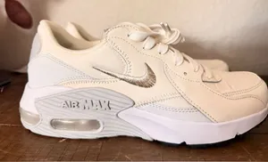 Nike WOMEN'S NIKE AIR MAX EXCEE SNEAKERS size 8 NEW DX0113-002 NNT thumbnail 1