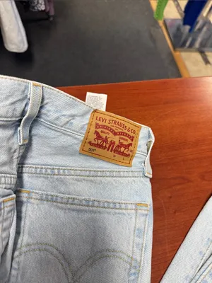 Levi Strauss 501 jeans size 24 // 070942 thumbnail 2