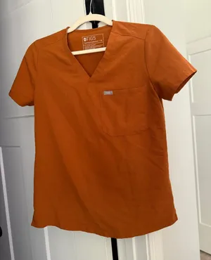 Figs scrub top‎ short sleeve v neck Atlantic Fall orange thumbnail 1
