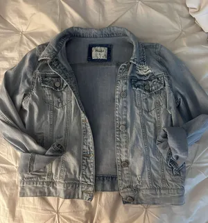 jean jacket Size M thumbnail 1