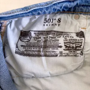 Levis 501 S High Rise Skinny Jeans Light Wash Raw Hem‎ Button Fly Denim 31x28 thumbnail 14
