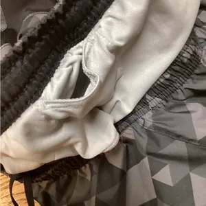 Nike running shorts Black/gray geometric Size Medium thumbnail 5