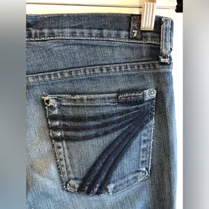 7 For All Mankind Dojo Dark Blue Flare Jeans Size 29 thumbnail 5