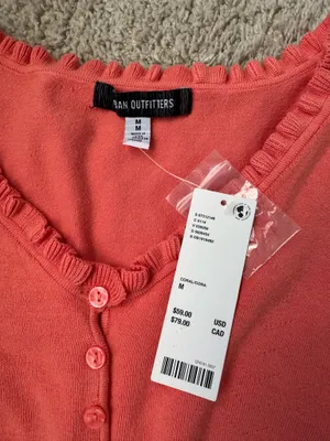 Cropped long sleeve thumbnail 2