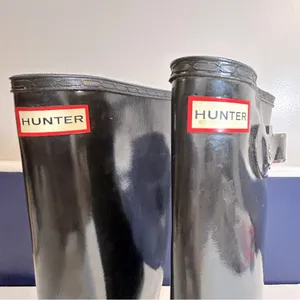 Hunter Women’s Original Tall Gloss Rain Boots in‎ Black Size 7 thumbnail 4