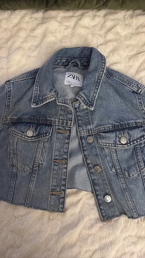 ZARA Cropped Jean Jacket thumbnail 6