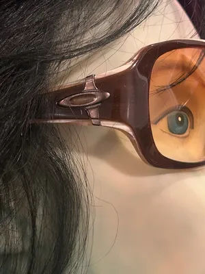 Oakley Brown Gradient Oversized Women's Sunglasses thumbnail 8