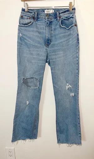 Abercrombie & Fitch The 90’s Straight High-Rise Distressed Curve Love Denim thumbnail 1