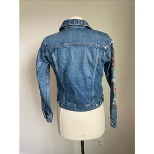 LUCKY BRAND Embroidered Sleeve Blue Denim Jacket Womens Sz XS Trucker thumbnail 6
