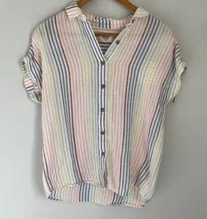 Marine Layer cuffed cotton short sleeved button down shirt. Size XS thumbnail 1