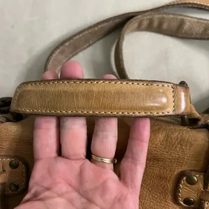 🔥 Patricia Nash Genuine Leather Messenger Crossbody Bag – Vintage Studded Style thumbnail 3