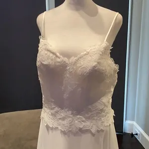 Women’s Elegant White Wedding Dress with Spaghetti Straps Size 12 NWOT thumbnail 2