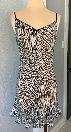 Victoria's Secret Sheer Lace Zebra Print Slip - Black & White Size Large thumbnail 1