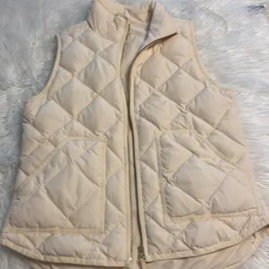 J.Crew Puffer Vest size S BNWOT length 25” bust 36” color cream thumbnail 16