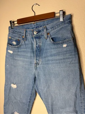 Levi's Women 501 Original Cropped Cotton High Rise Jeans 28 Straight Leg Classic thumbnail 6