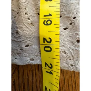 Antistar Eyelet Peplum Tank Top Women Large Tan V-Neck Sleeveless Knit Blouse thumbnail 3
