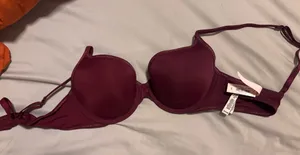 Victoria's Secret Bra thumbnail 1