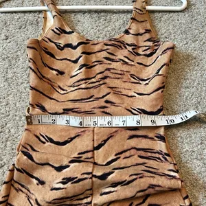 WeWoreWhat Womens Tiger‎ Print Scoop Neck Sleeveless Romper Brown Black thumbnail 6