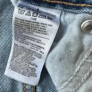 Old Navy Denim Mini Skirt Light Wash‎ Distressed Raw Hem Button Fly Size 6 thumbnail 9