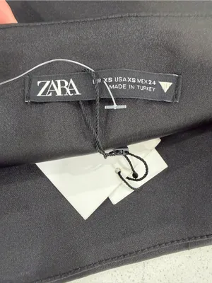 Zara Black Strapless Crop Top with Structured Fit thumbnail 4