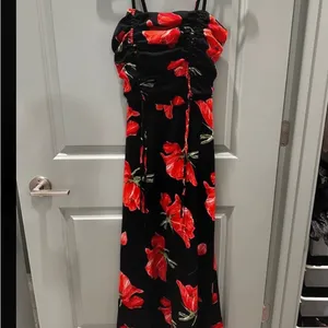 Maxi Dress Size S, Excel. . Cobd. Black thumbnail 2